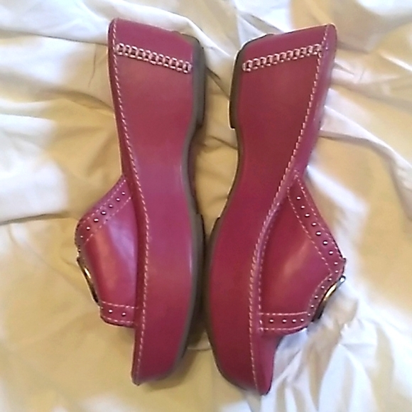 Women's Ariat red leather sandals size 8.5 EUC!!! - Picture 3 of 10